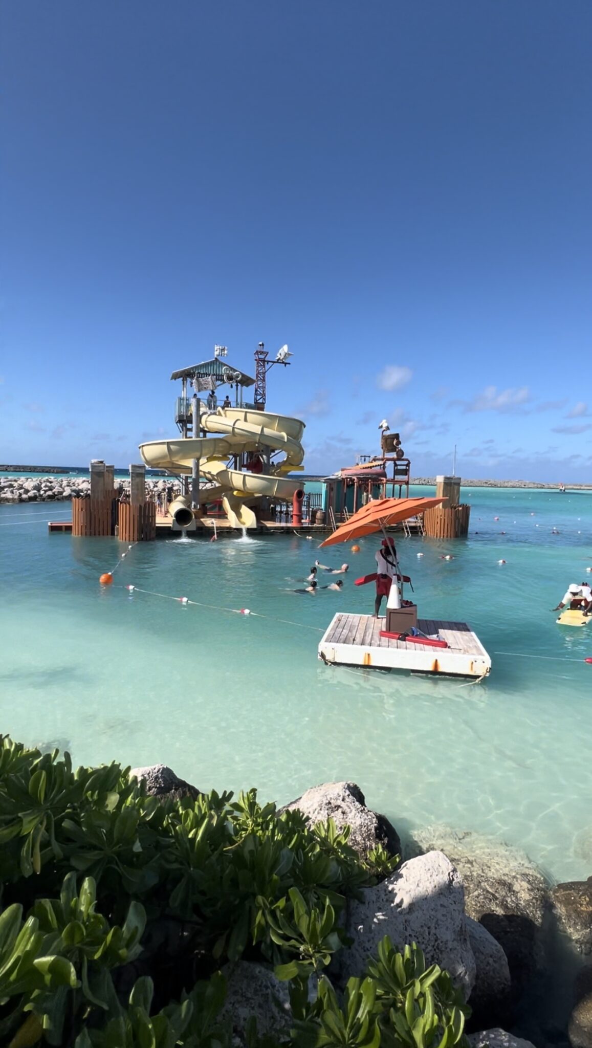 Otra postal vertical del día en Castaway Cay