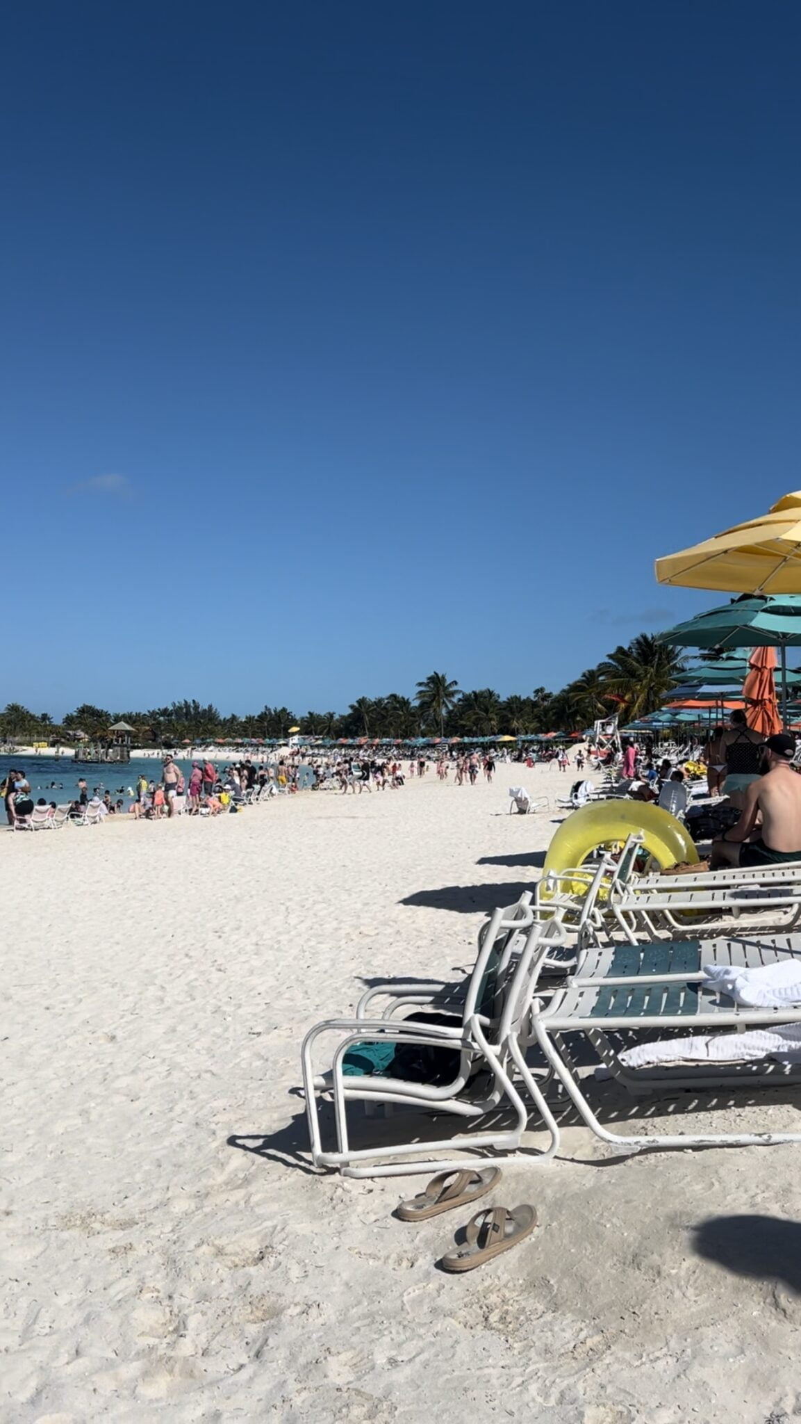 Fotografía vertical de Castaway Cay en Bahamas