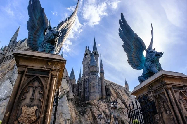 Universal's Sceneries and Attractions