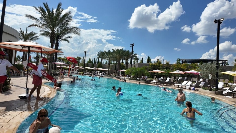 Loews Helios Grand Hotel