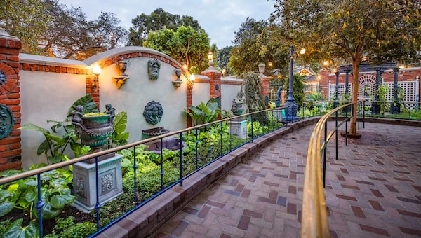 Haunted Mansion en Disneyland