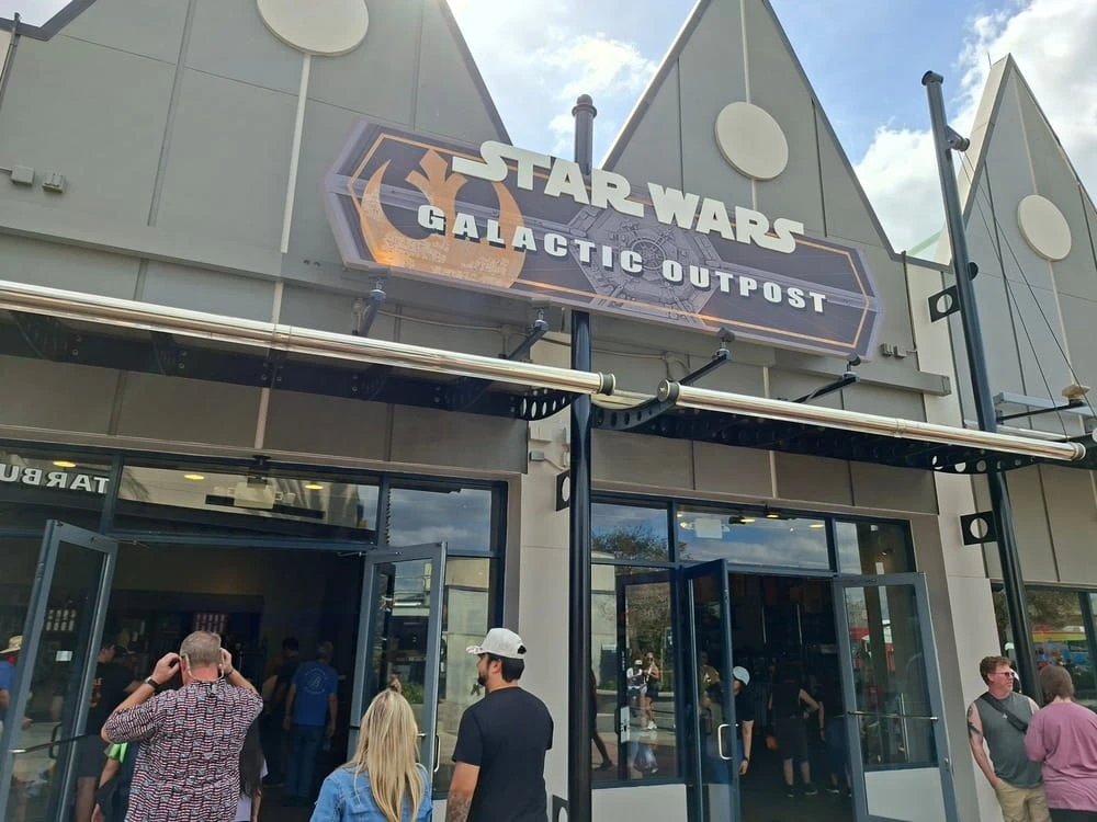 stores in Disney Springs