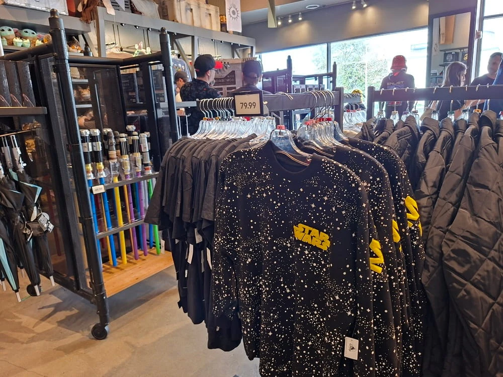 stores in Disney Springs