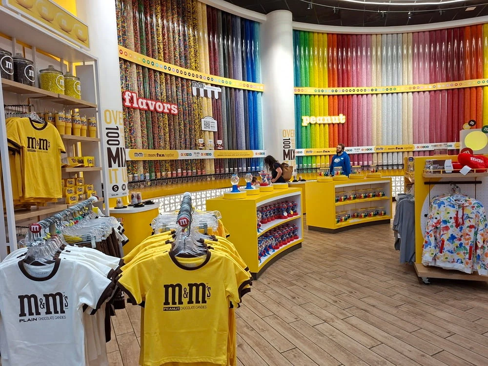stores in Disney Springs